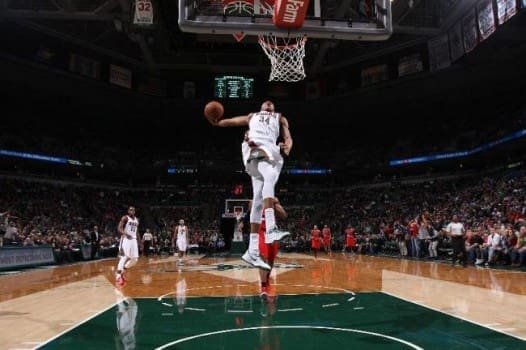 antetokounmpo-bucks-blazers